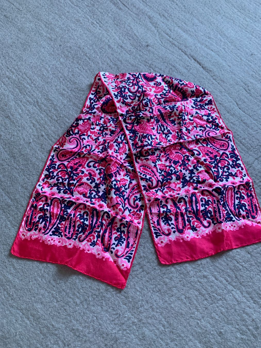 Foulard & Sciarpe: Pinker Seidenschal 28 x 115 cm Vintage – Usato da Richterswil venduto da Moii89