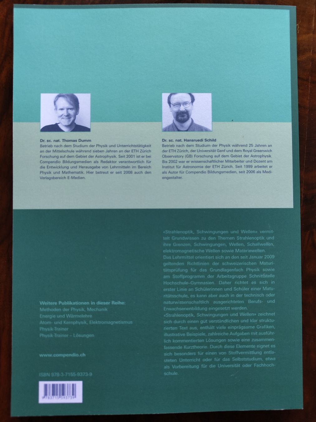 Bücher: Lehrbuch 'Strahlenoptik, Schwingungen und Wellen' – Neu und originalverpackt aus Bleiken von Salome_Lehmann 1