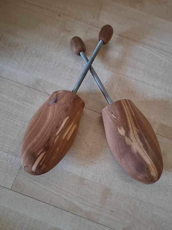 Autres vêtements & accessoires: Schuh spanner holz – Neuf avec emballage d'origine à Sempach par sev_sg7k