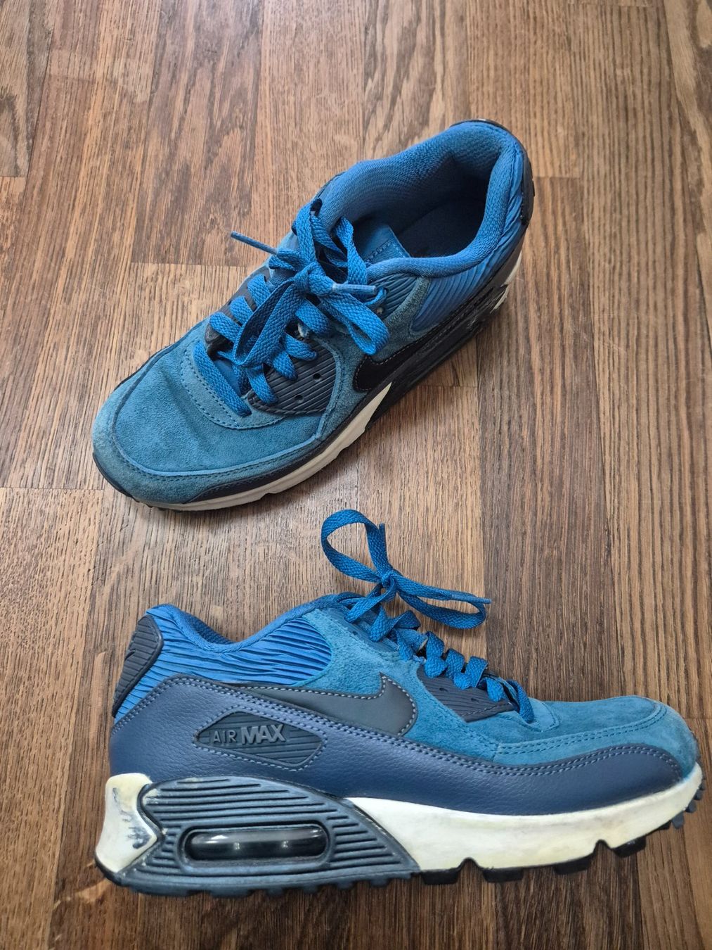 Nike Chaussures femmes: Blue Nike Air Max 90 size 38.5 – D'occasion à Zürich par monadiederich
