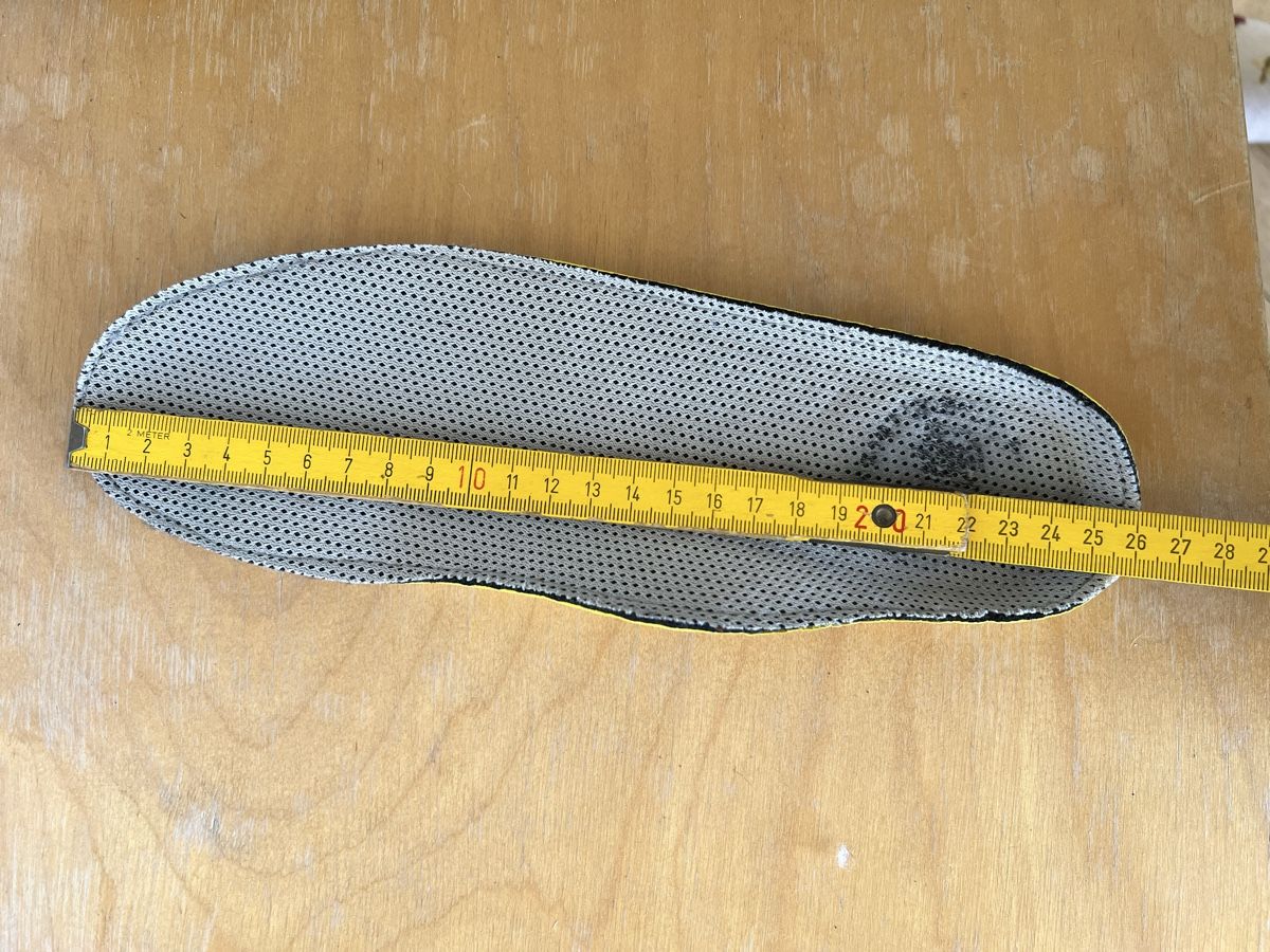Scarpe da uomo: Robuste Leder Wanderstiefel mit dicker Sohle – Nuovo e nell'imballaggio originale da Basel venduto da Kasodra 7