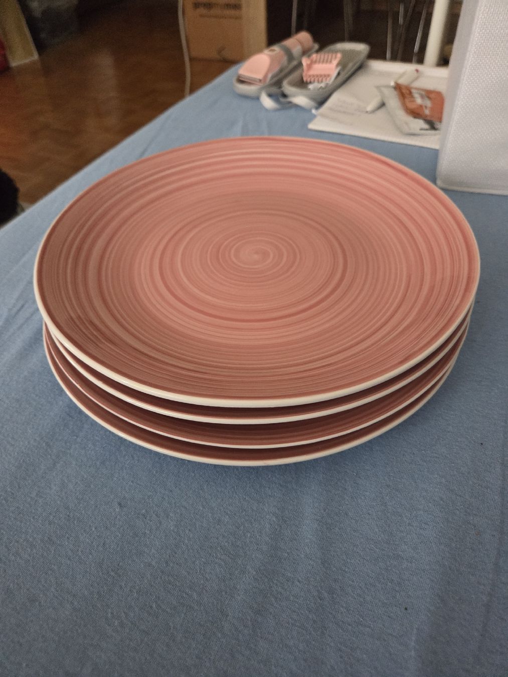 Set di piatti: Teller Set, rosa, 18-teilig – Usato da Chur venduto da Jaesii7 4