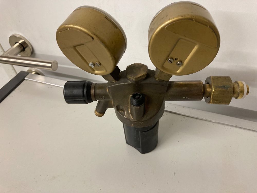 MESSER Druckminderer Für Schweißgas – Mit Flowmeter 0-30 L/min, 200 Bar Für Argon, CO2 & Mischgase