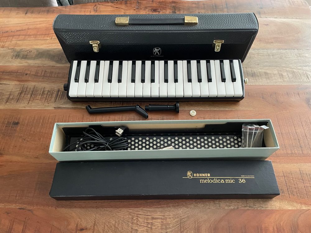Hohner Melodica piano 36 made in Germany & Hohner mic 36 Kaufen auf