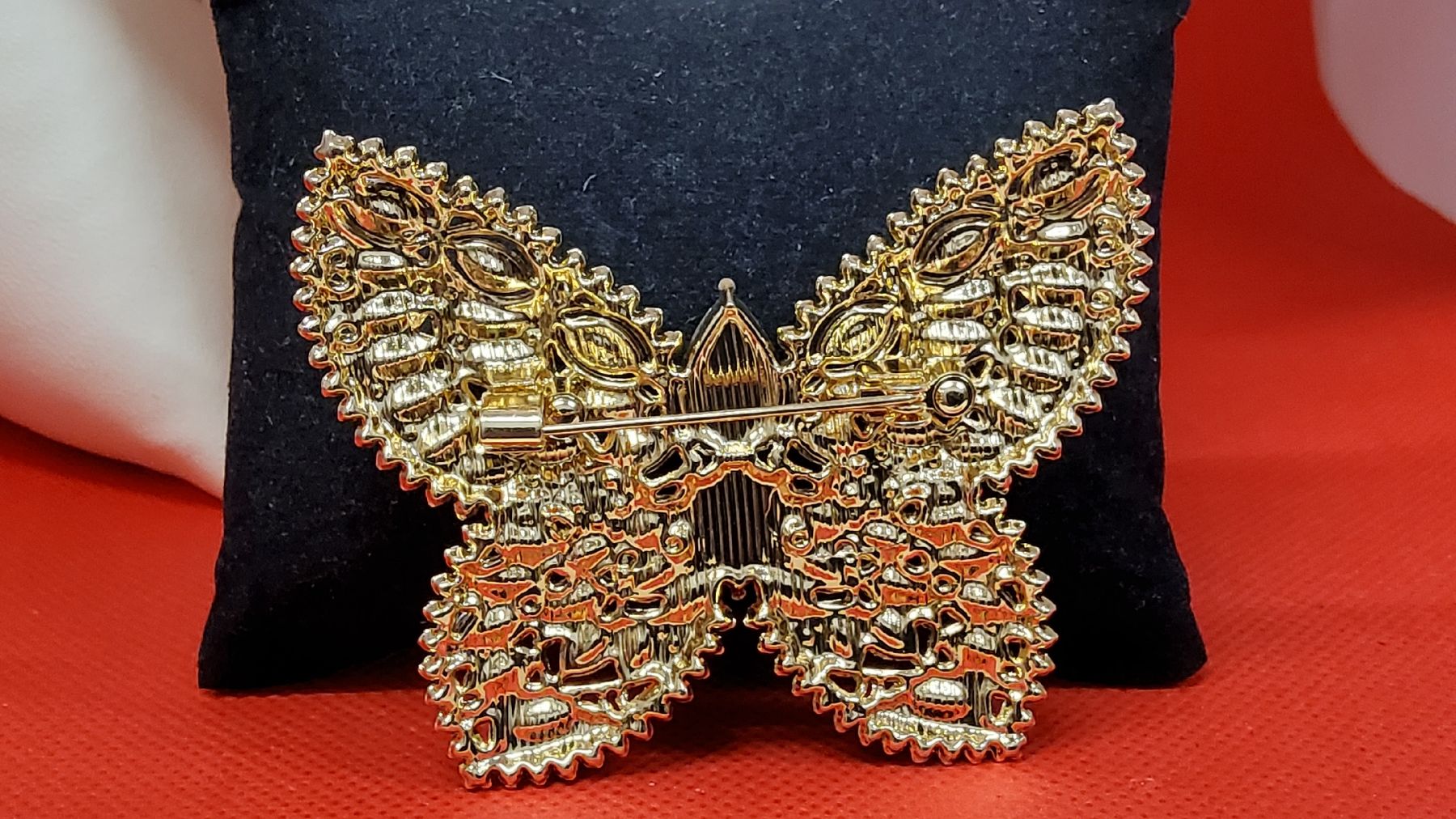Broschen & Nadeln: Schöne Vintage Brosche Schmetterling mit Strass-Steinen – Neu (gemäss Beschreibung) aus Herisau von Nluanalucas 1