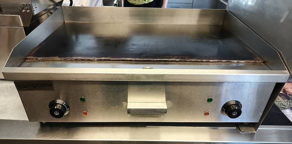 Plateaux: Grillplatte gross – D'occasion à Beckenried par Brunni3