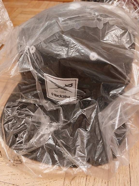 Hüte, Mützen & Caps: Hut, verpackte Cap – Gebraucht aus Wetzikon ZH von flo_vg2f 4