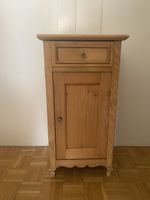 Nachttisch Holz antik mit Schublade und Tuer
