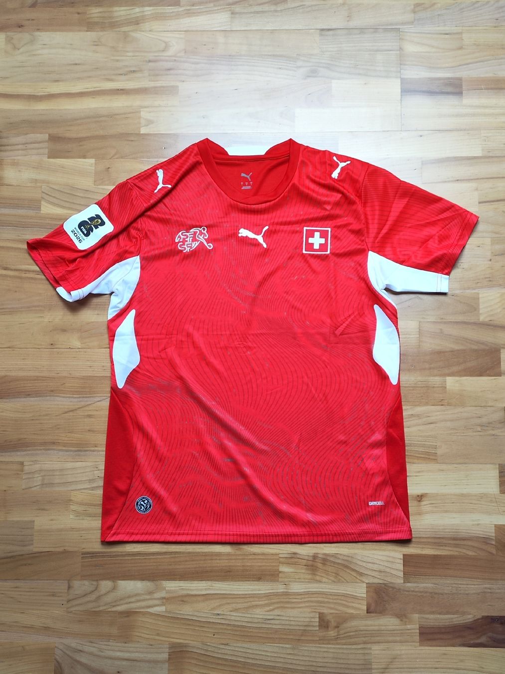 Puma Leibchen & Hosen: Schweiz Heimtrikot 2026 – Neu (gemäss Beschreibung) aus Breitenbach von Lqris