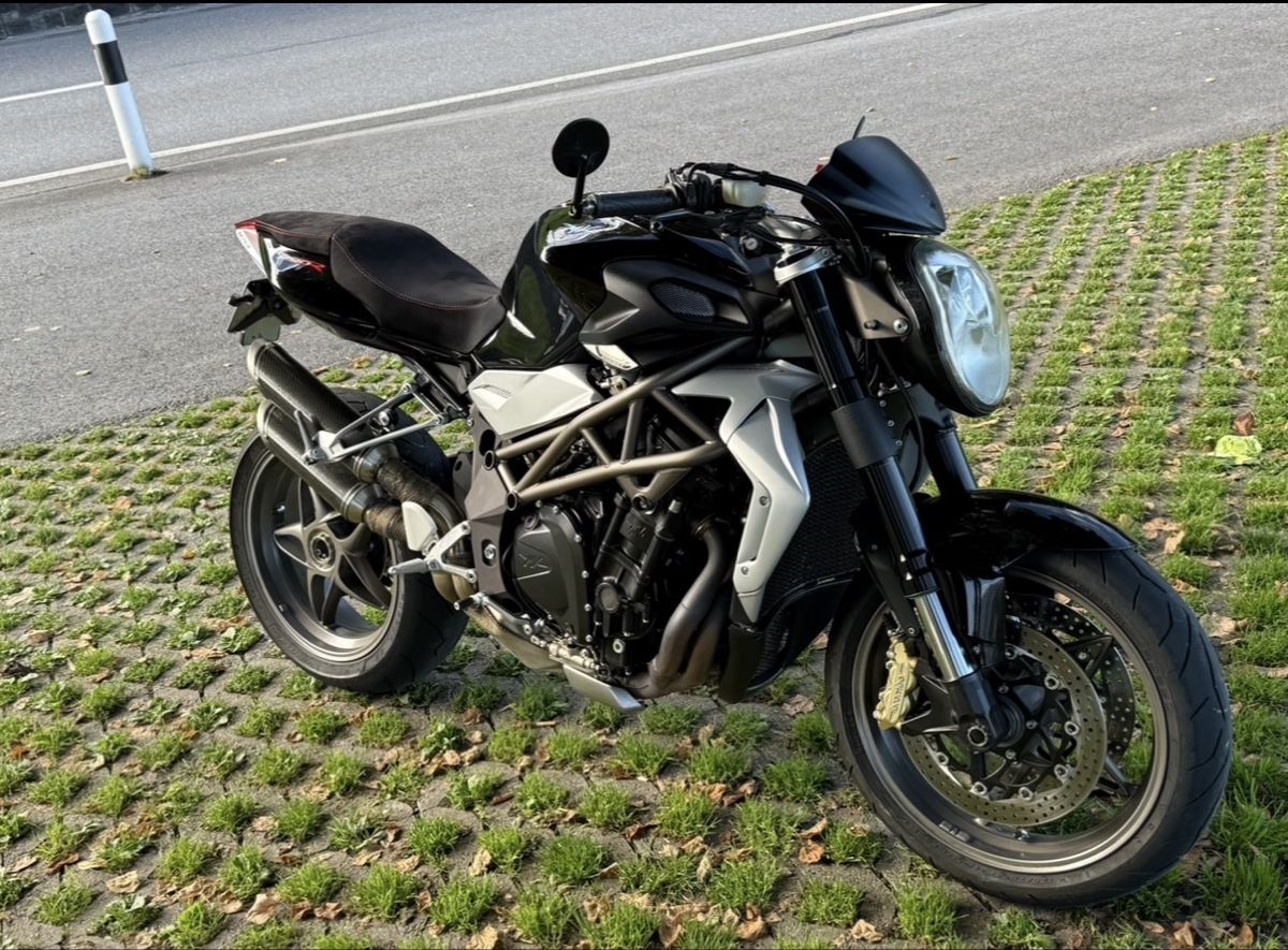 Strada: MV AGUSTA BRUTALE 990R – Usato da planken venduto da georgeclooney71