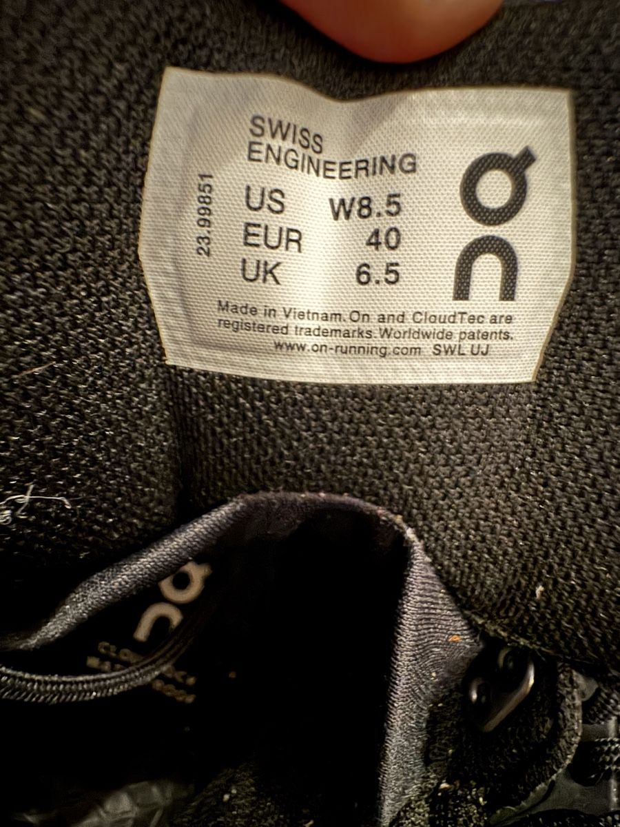 On Damenschuhe: ON Cloudrock  – Gebraucht aus Esslingen von Ursr1 2