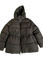 NEUE Schwarze Winterjacke / Puffer Jacket von H&M, Gr. M