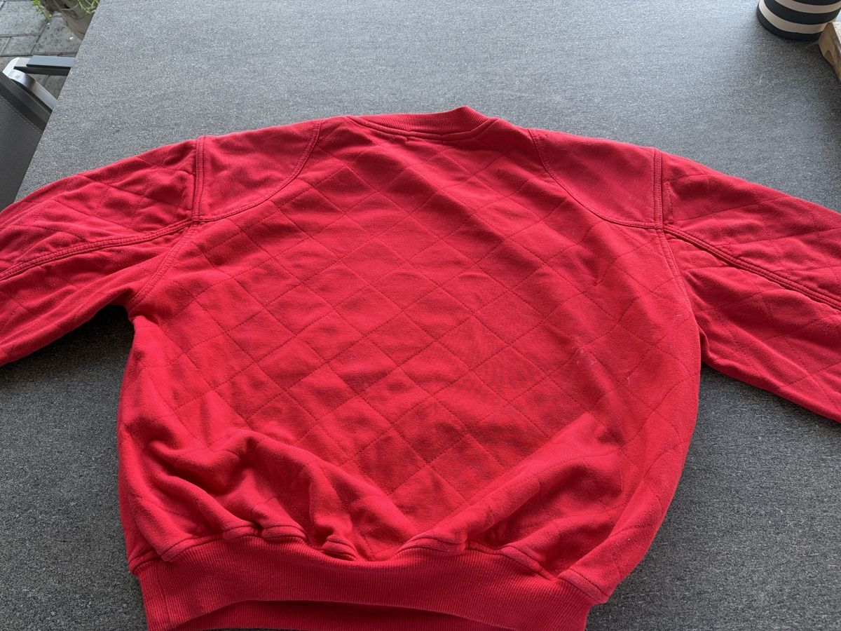Hermès Pulls & Sweat-shirts: Hermès Paris Pullover rot Grösse M guter Zustand – D'occasion à Solothurn par Congela 3