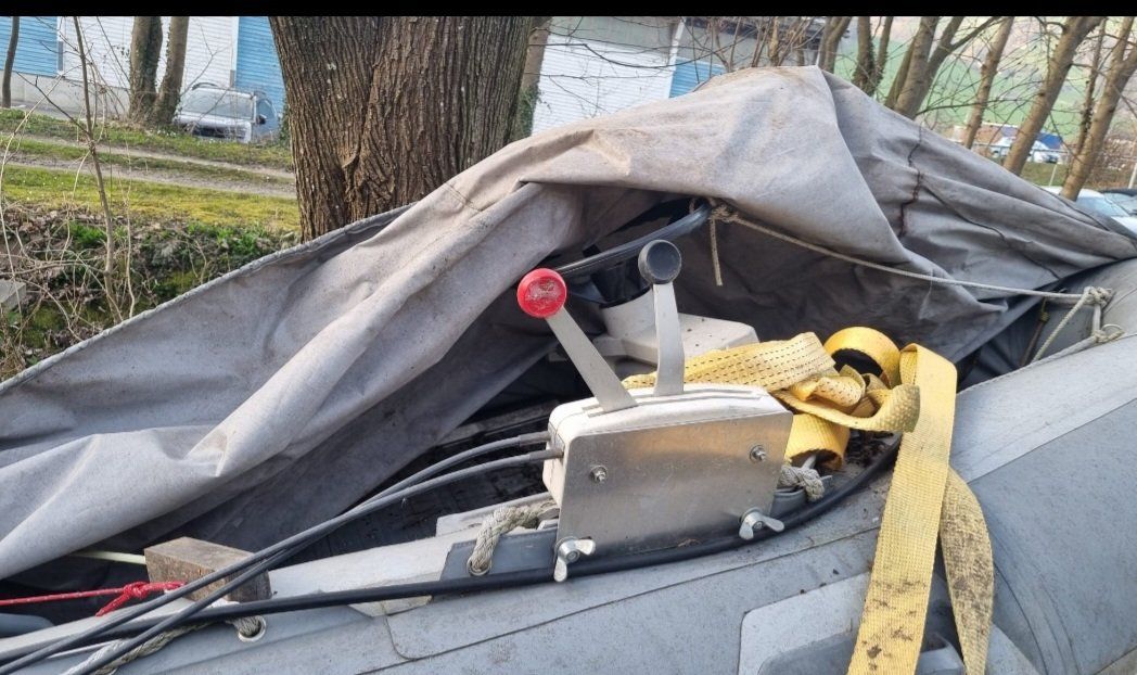 Barche: Schlauchboot 8 PS mit Motor und Anhänger – Usato da Zuzwil SG venduto da speedfire75 4