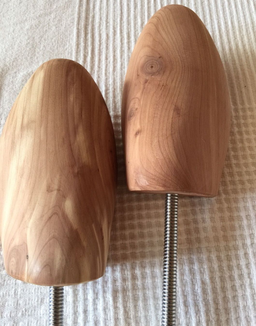 Articoli in legno: 4 Paar Zedern Holzschuhspanner Nico 42-43 – Nuovo (secondo la descrizione) da Schwändi b. Schwanden venduto da Akuritas907 6