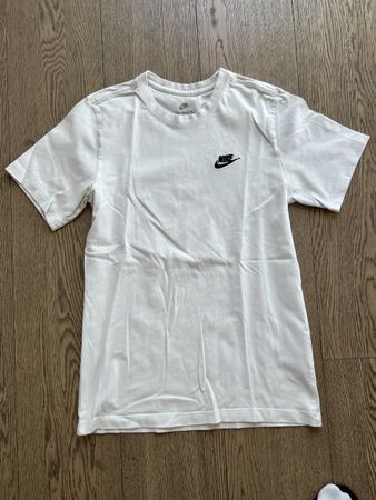 Nike T-Shirt, Grösse M, Original aus Seoul!!