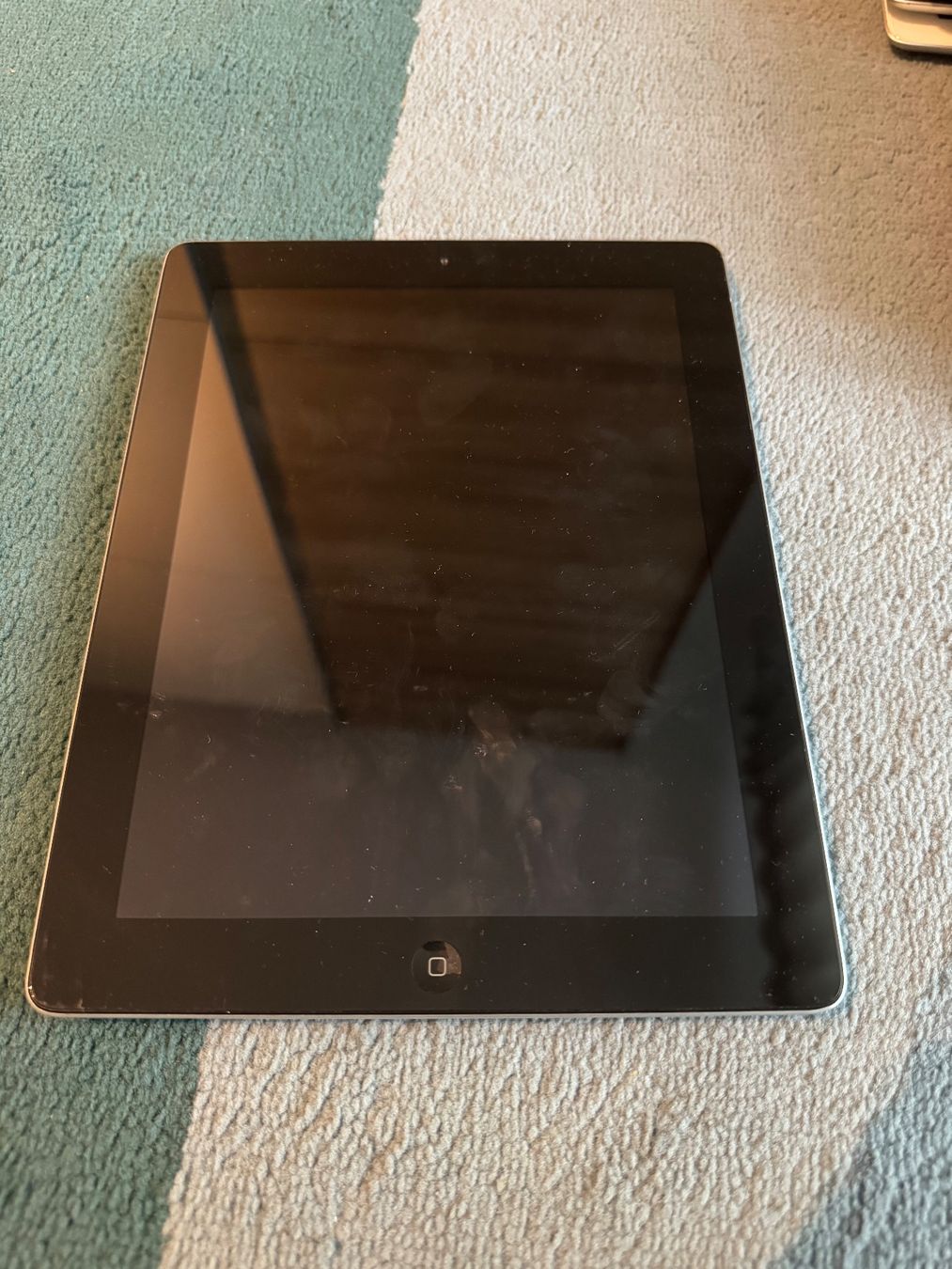 Apple Tablet PC: iPad 3 Generation – Difettoso da Adliswil venduto da Busys