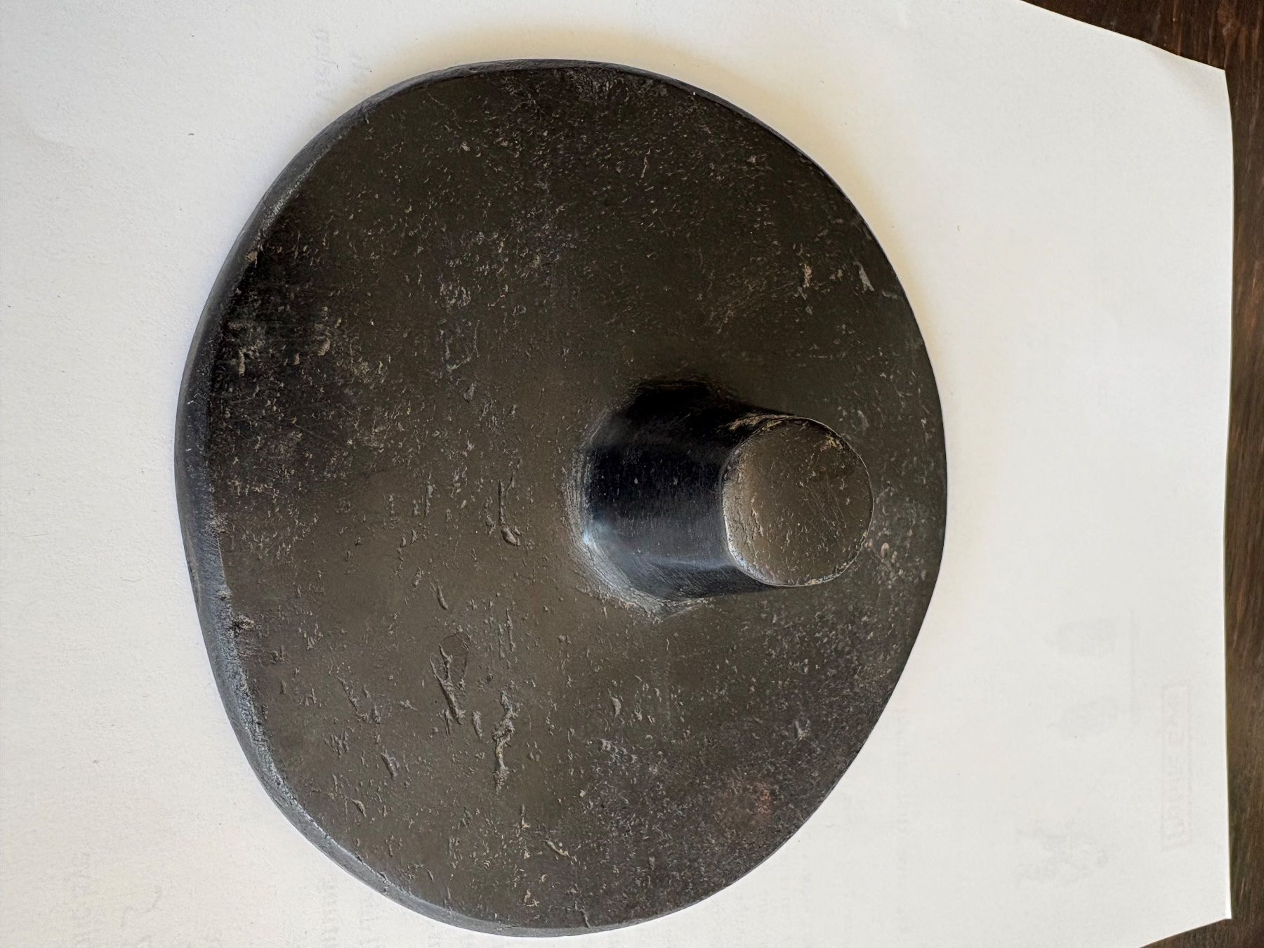 Tutte le decorazioni: Antiker Deckel mit Knauf, Stein, schwarz – Usato da Liestal venduto da thomasbaltzer 1