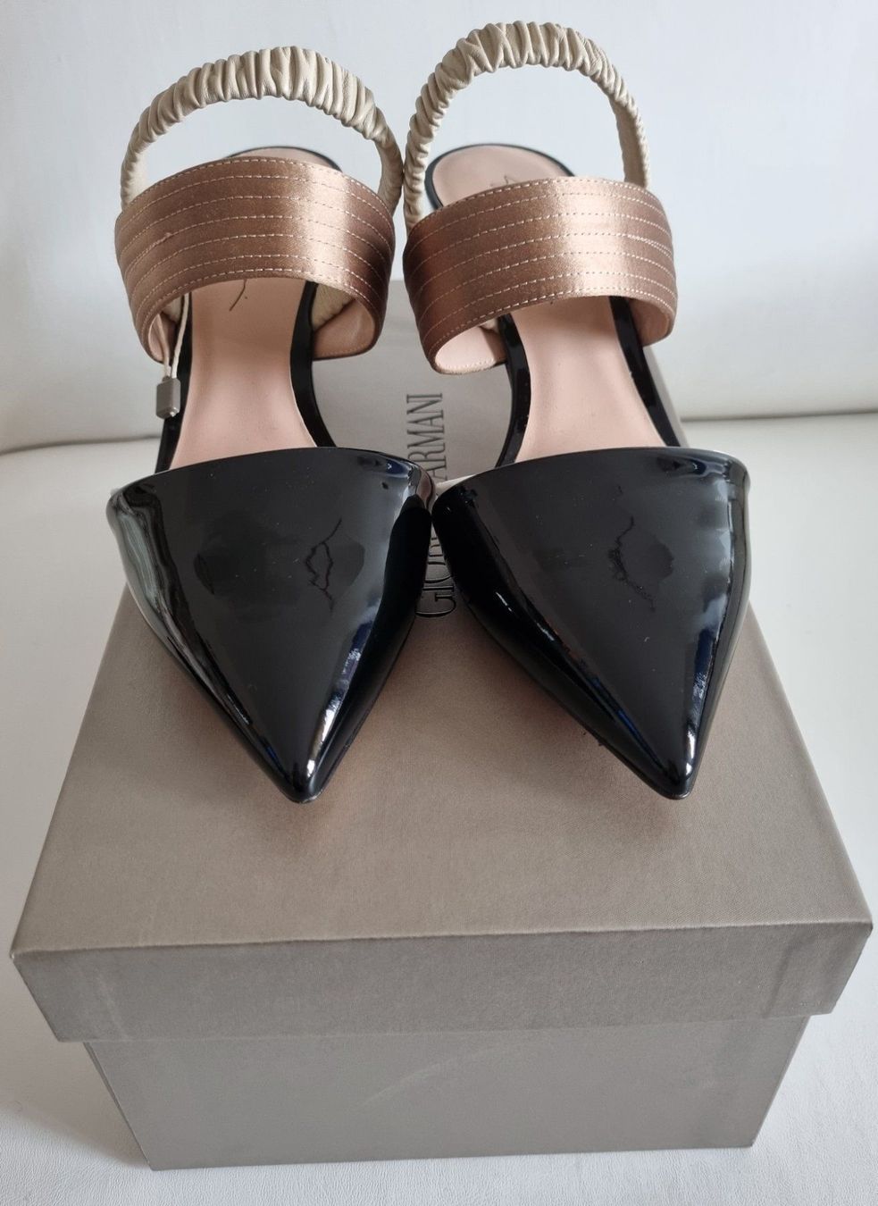 Armani Chaussures femmes: Armani Schue – Neuf (Voir description) à Arbedo par Gyn 1