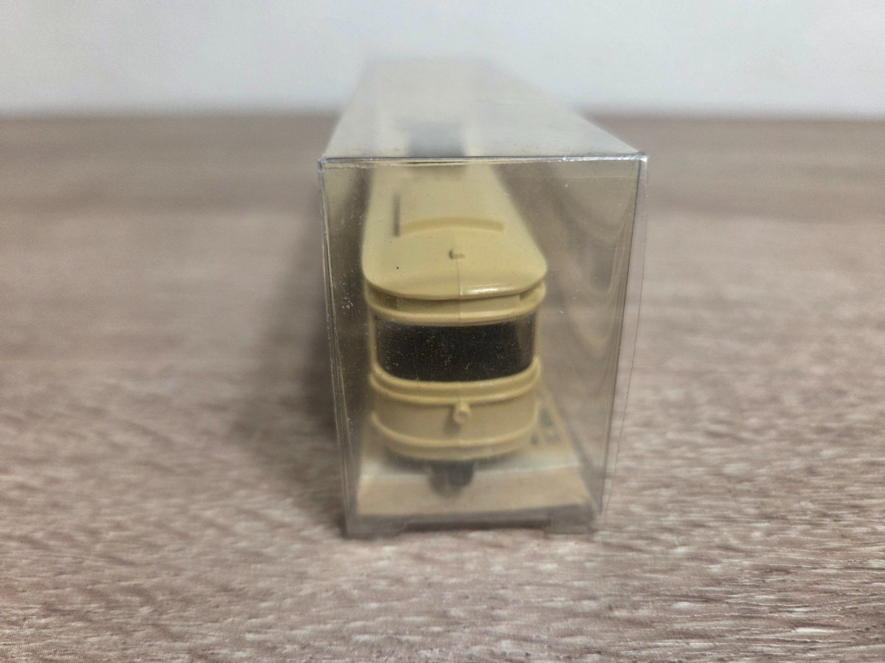 Wiking Modellini d'auto: Wiking 750 Straßenbahn Triebwagen H0 – Nuovo e nell'imballaggio originale da St-Aubin-Sauges venduto da Lo_Go 1