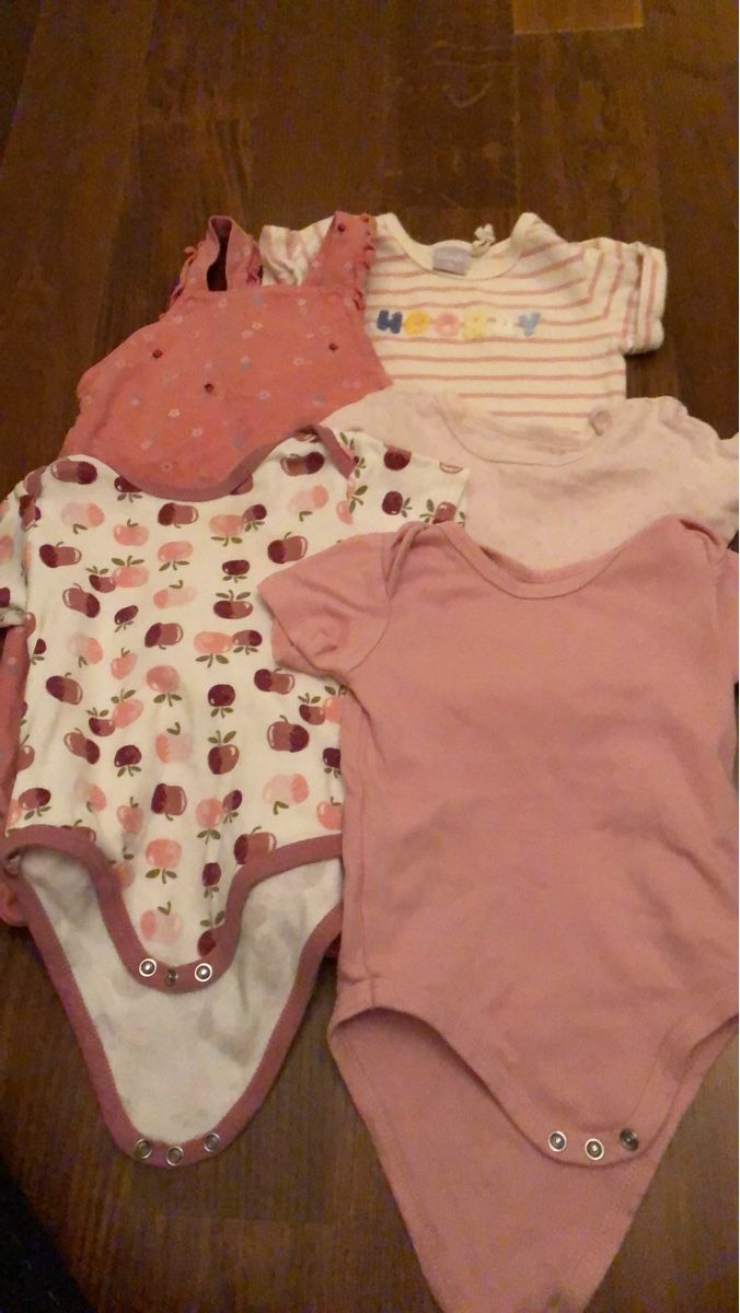 C&A Lotti & Set di vestiti: 5 Kleidungstück Grösse 68/74 – Usato da Wettingen venduto da Nini54