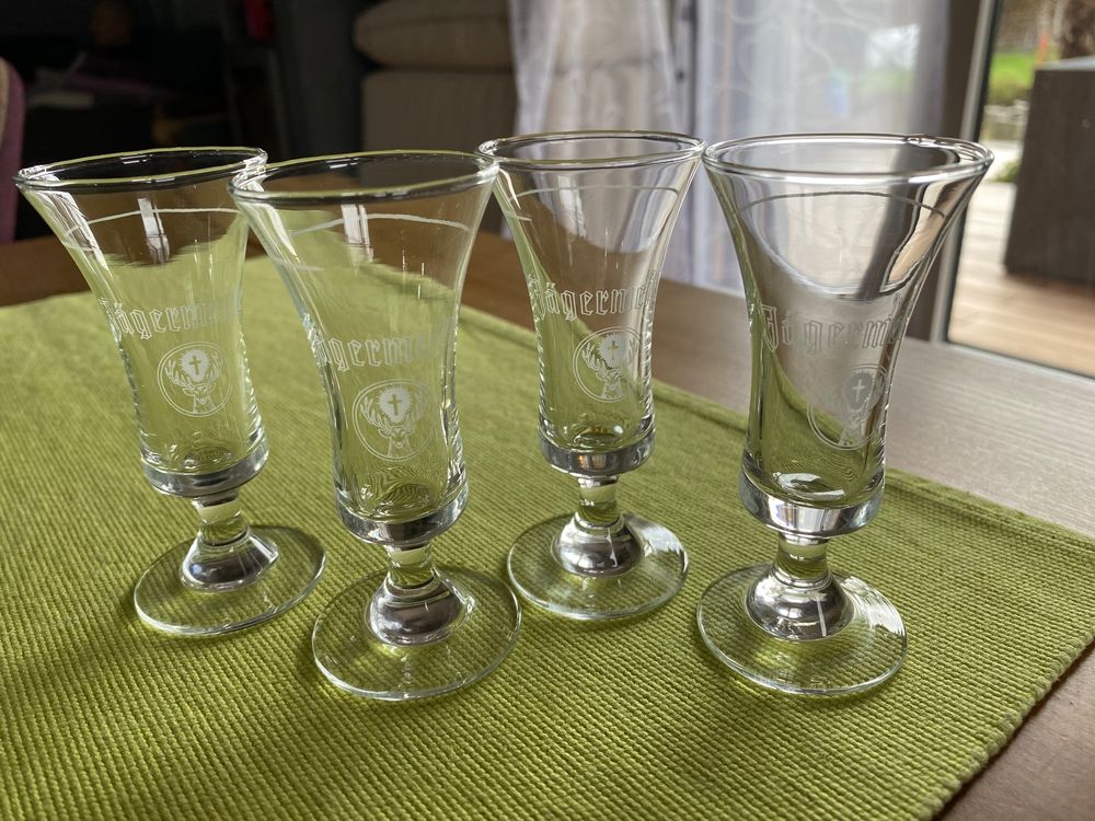4x Vintage Metall Schnapsgläser 20 Ml – Geprägt Blumenmuster, Zinklegierung, Bronzefarben