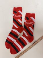 2 Paar coole ungetragene CocaCola Socken