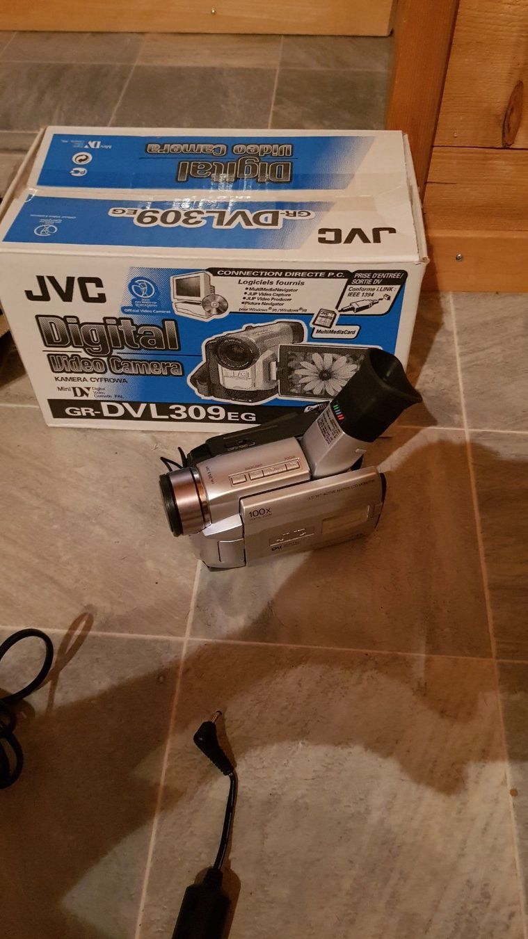 JVC Videocamere: JVC Digital Camera GR-DVL309 eg – Usato da grenchen venduto da Gdesire 8