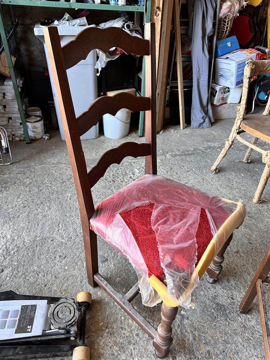 Sedie: Lot de chaises vintages  – Usato da Yvonand venduto da spiffy1429 5
