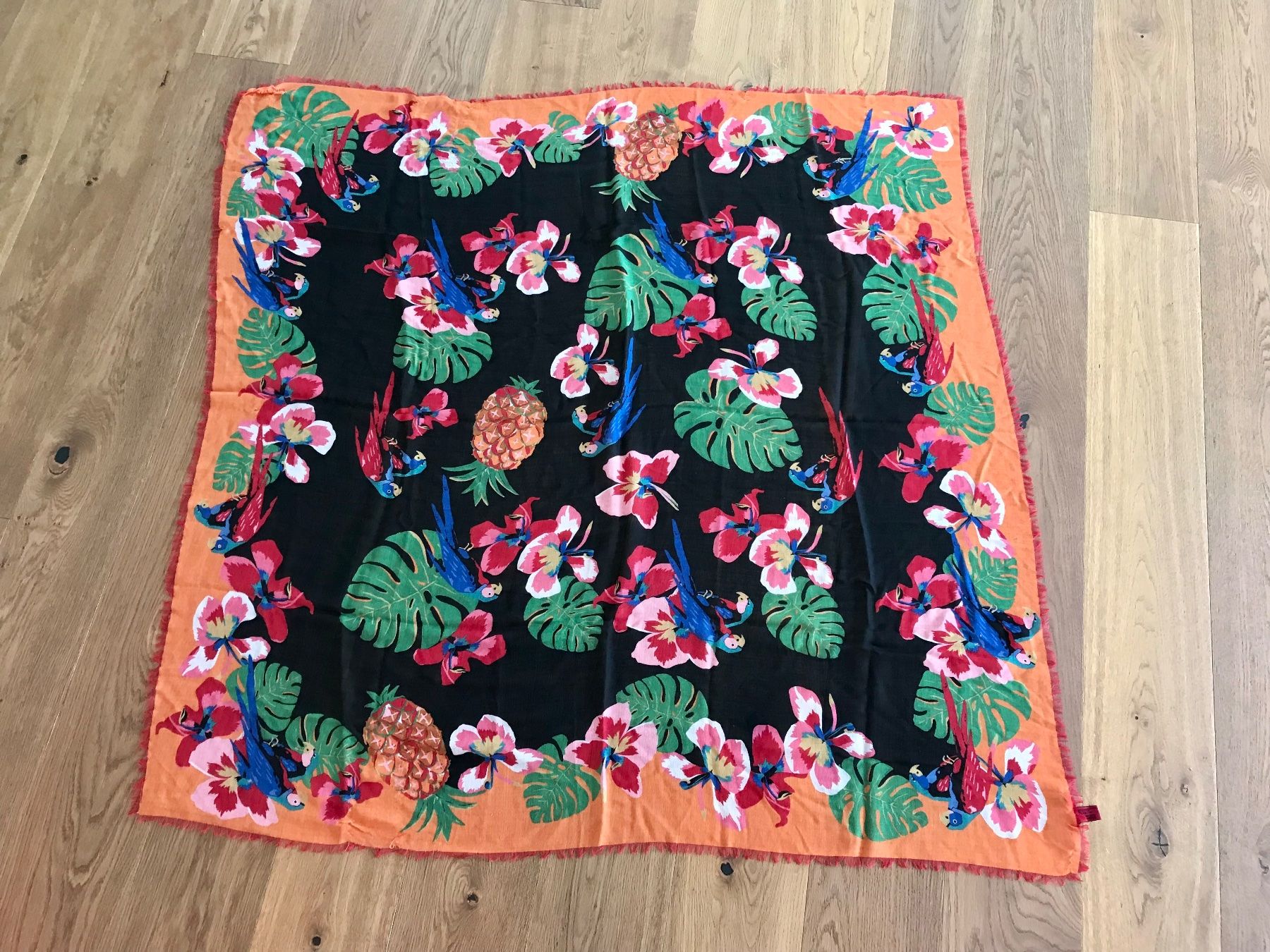 Foulard & Sciarpe: Valentino Schal – Usato da Aarwangen venduto da big_smooth