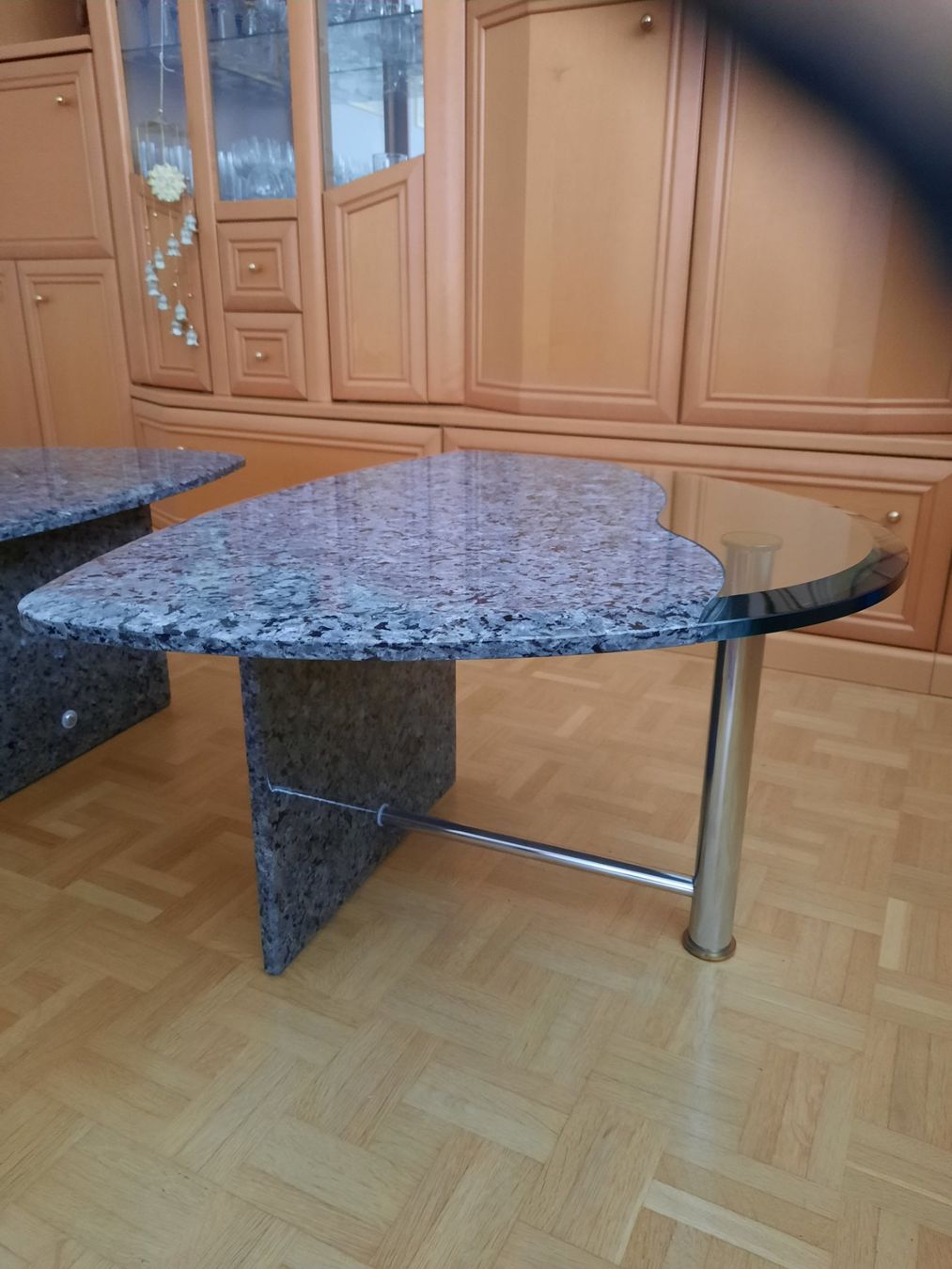 Tische: Salontisch Marmor und Glas – Gebraucht aus Lupsingen von Wechselplatten