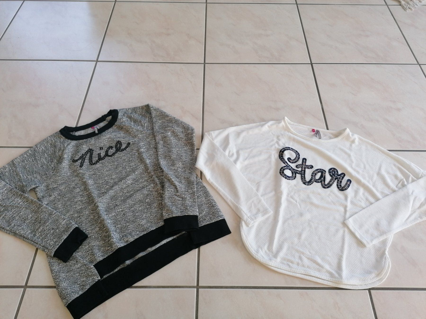 Lotti & Set di vestiti: Lot pull léger 152 neuf – Usato da RIAZ venduto da Betty012