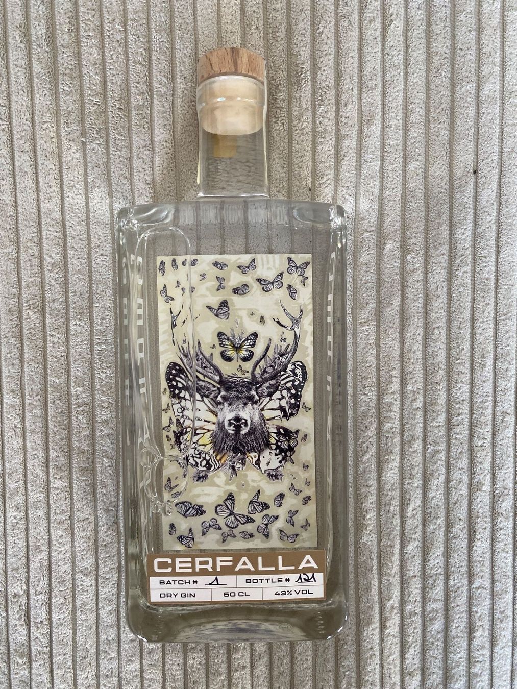 Bevande alcoliche: Gin Cerfalla – Nuovo e nell'imballaggio originale da Basel venduto da NadineW95