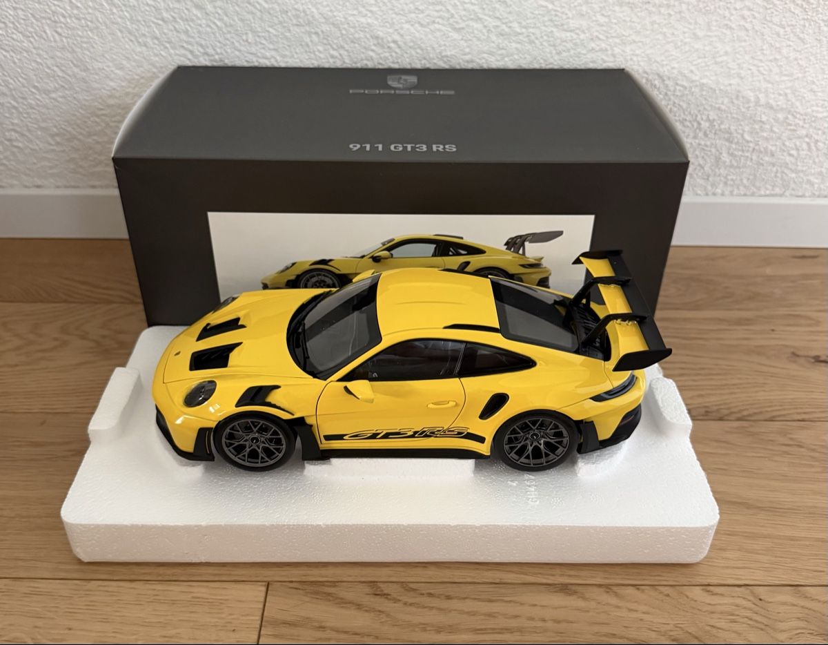 Porsche Modellautos: Porsche 911 GT3 RS (992) – Neu (gemäss Beschreibung) aus Heerbrugg von Bnielliyedi 3