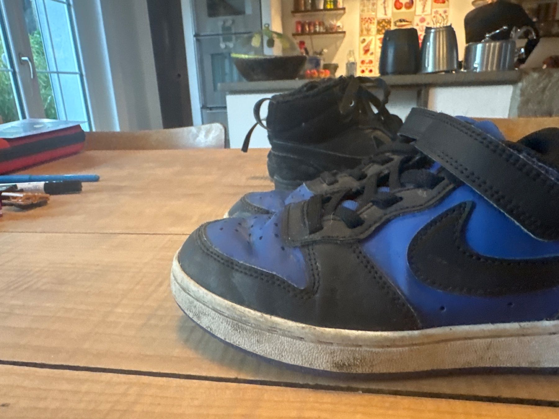 Nike Scarpe per ragazzi: 2 nike schuhe – Usato da Berikon venduto da Micheli8965 3