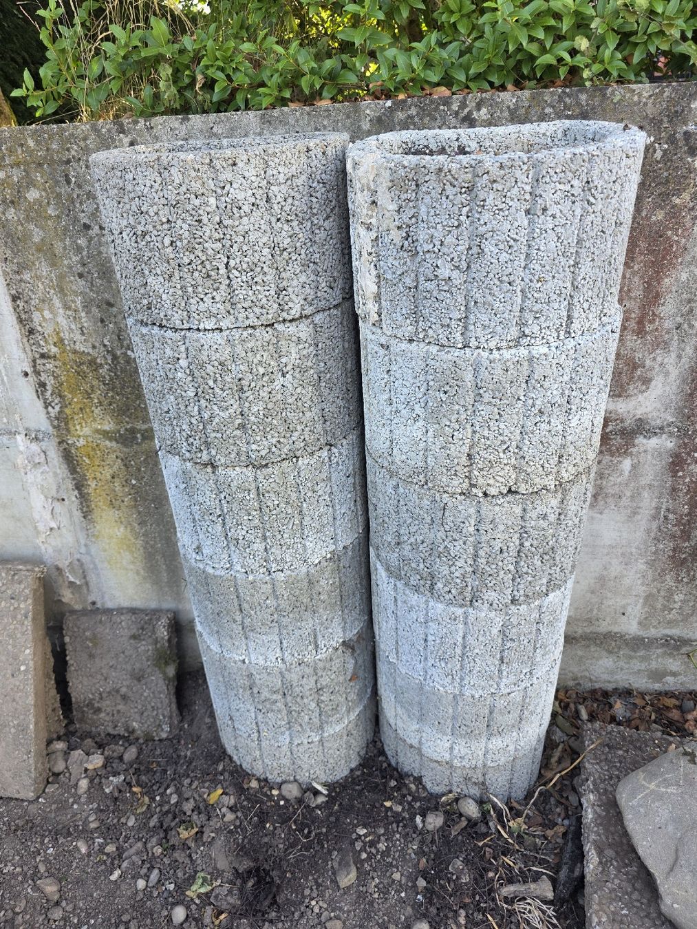 Vasi per fiori: 12 Pflanzsteine aus Beton. – Usato da Zollikofen venduto da Timmerman1