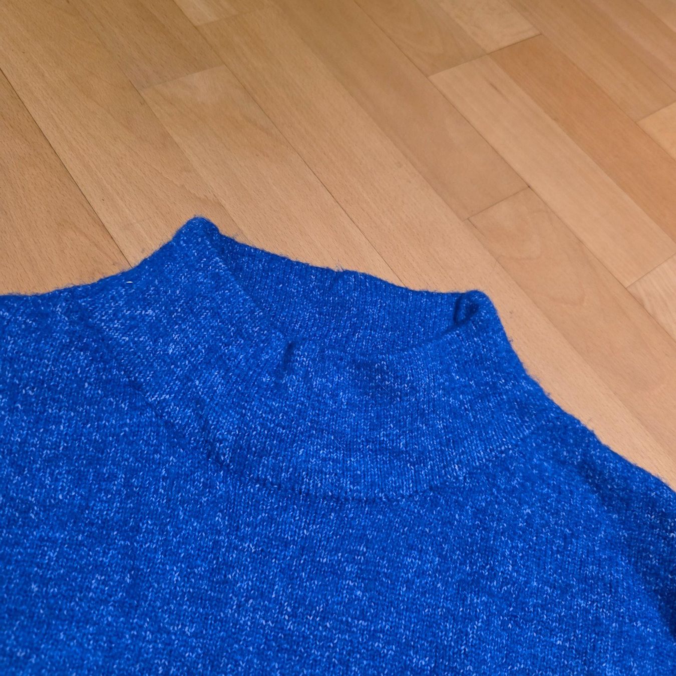 Maglioni & Felpe: Blauer warmer Pullover – weich & bequem Gr. 38/40 – Usato da Wald ZH venduto da CapLux 4