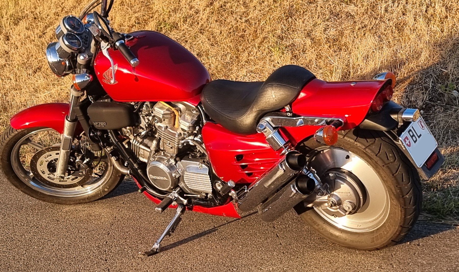 Honda Chopper: Honda VF 750 C Supermagna – Gebraucht aus anwil von Lancia_Fulvia 5