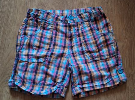 Sommerliche karierte Shorts, Grösse 122 Top Zustand