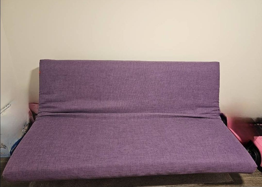 Betten: Schlafsofa violett als Bett oder Sitzgelegenheit – Gebraucht aus Bülach von Kat1ru