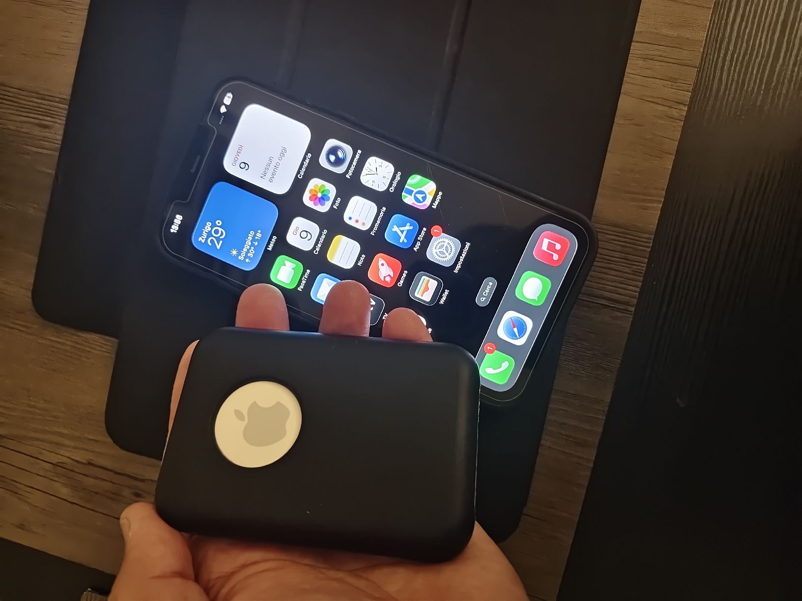 Apple Telefoni cellulari / Smartphones: iPhone 12 Pro Max + Magsafe original Apple – Usato da Locarno venduto da gilsousa