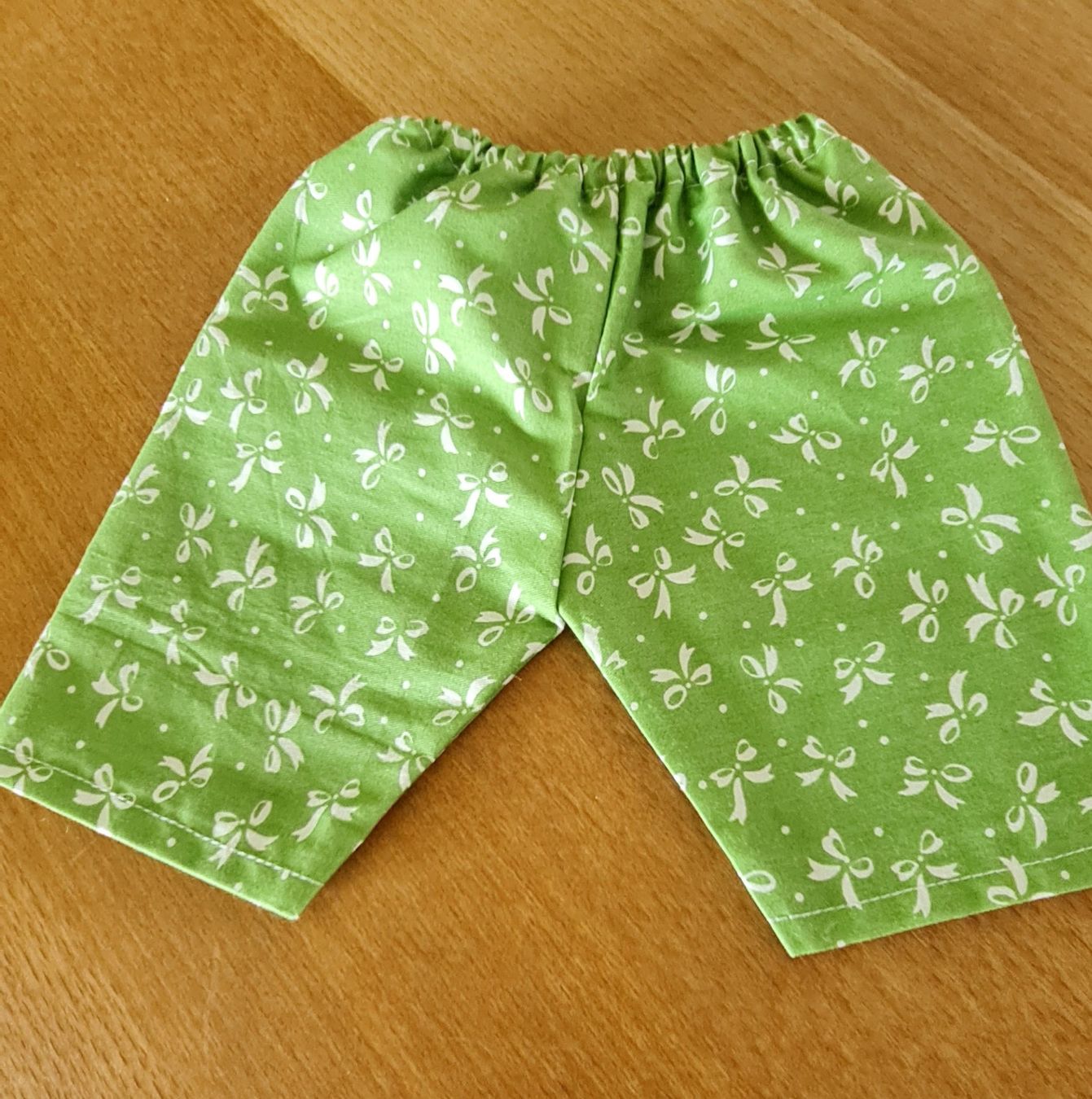 Puppen: Hösli gr 40-43 – Neu (gemäss Beschreibung) aus Muttenz von Moner 2
