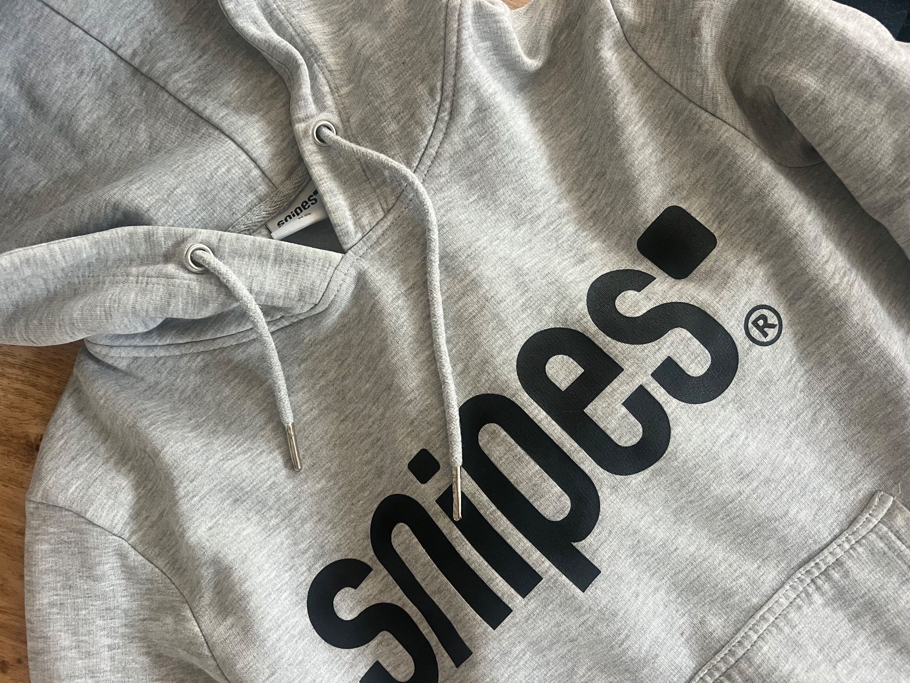 Snipes Maglioni & Felpe: Ab 1.-! Quiksilver und Snipes Pullover Hoody 12J – Usato da Lufingen venduto da bombolulu 4