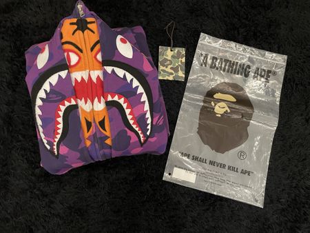 Felpa BAPE Shark Full Zip viola, taglia L! TRATTABILE