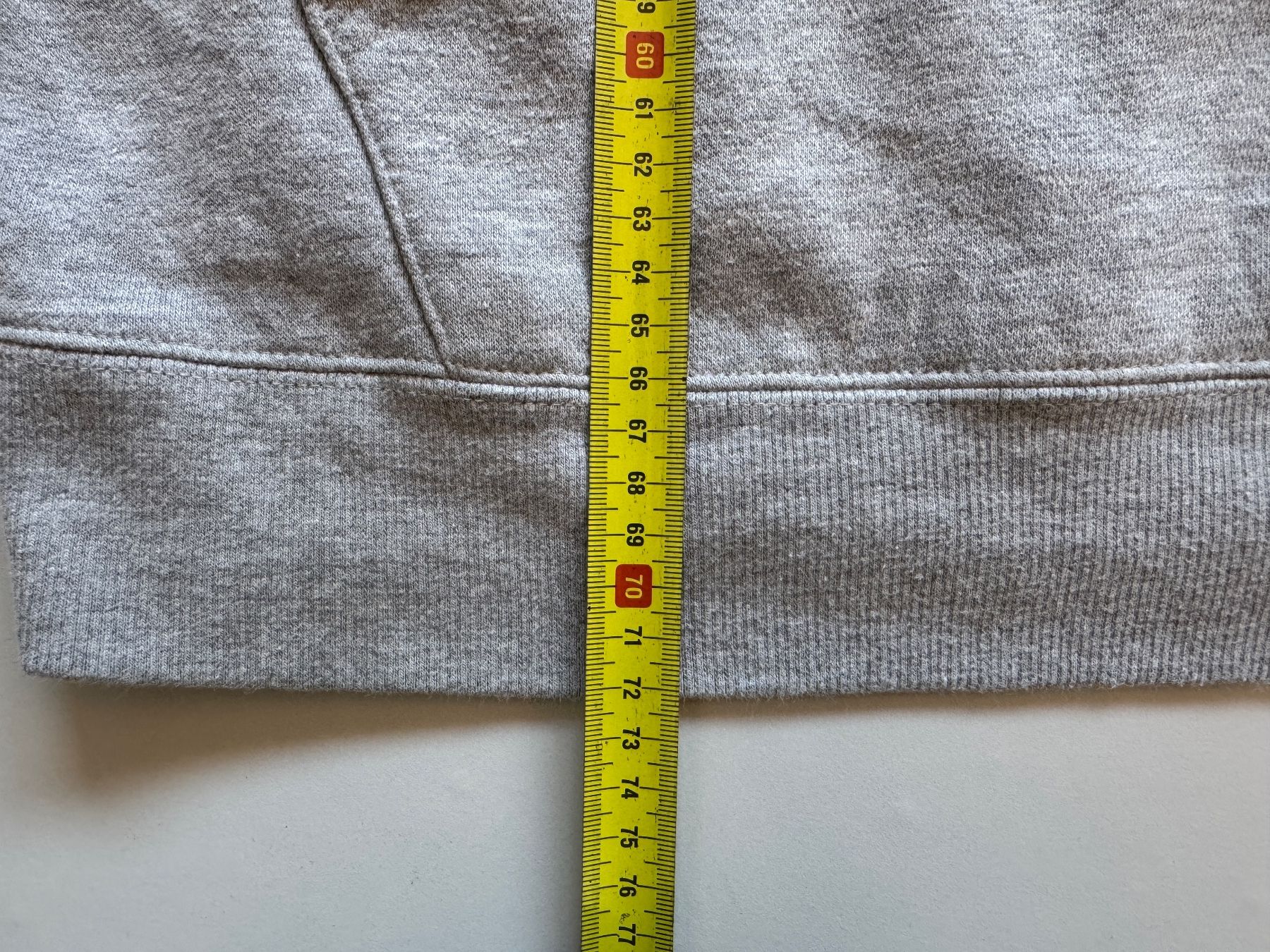 Champion Pullover & Sweatshirts: Champion Sweatshirt hoodie pullover Sz M – Gebraucht aus Neuchâtel von _Easy_to_Find_ 4