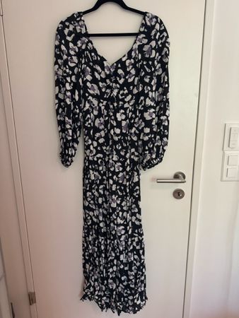 Mint Velvet Dress Black Size 8 Long Sleeve