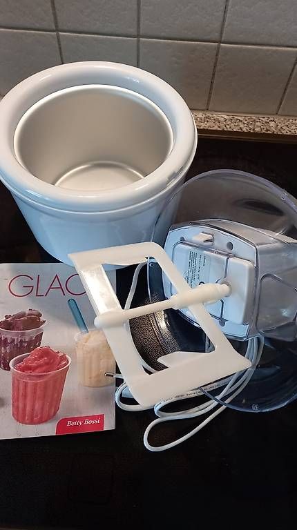 Appareils de cuisine: Glacemaschine – D'occasion à Wattwil par Rainbow412 2