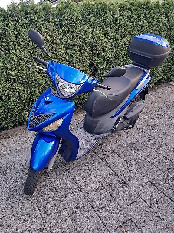 Scooter: Zu verkaufen SUZUKI Roller 125  – Usato da Zollikofen venduto da rkr_kv2q 3