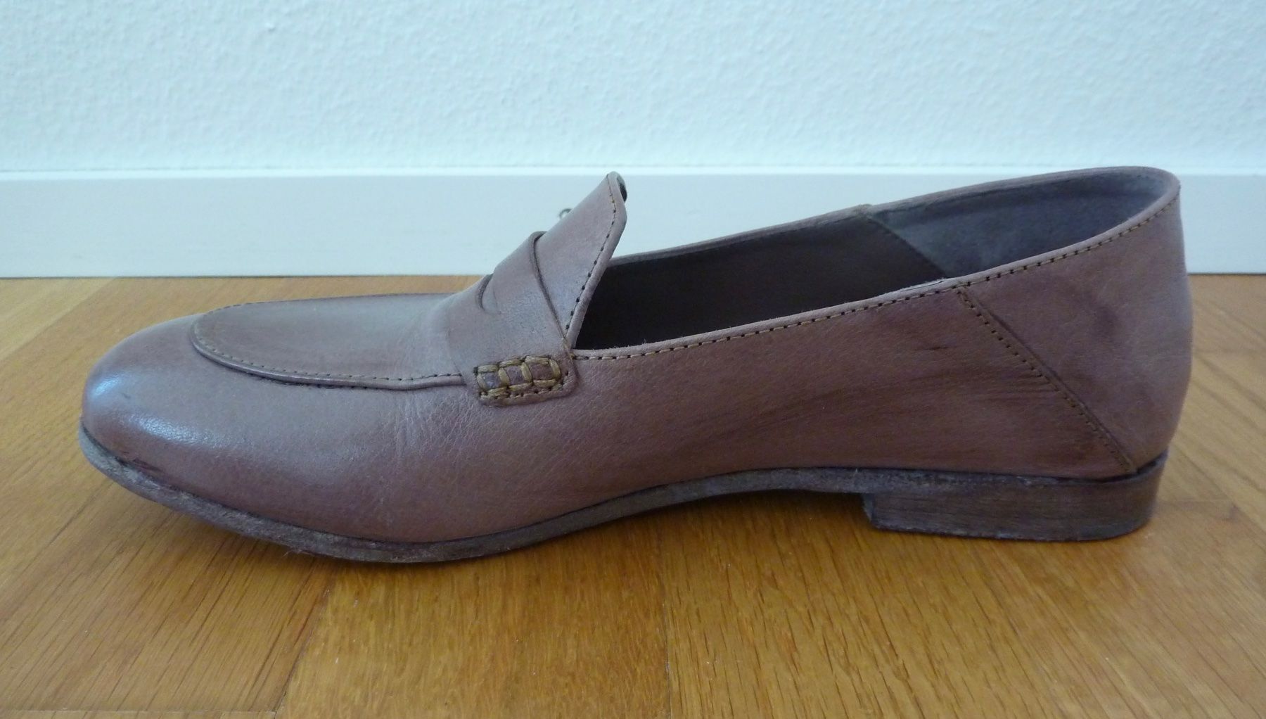 Scarpe da donna: hundred 100 Loafer Slipper Damenschuhe – Usato da Allschwil venduto da millefiori3 4