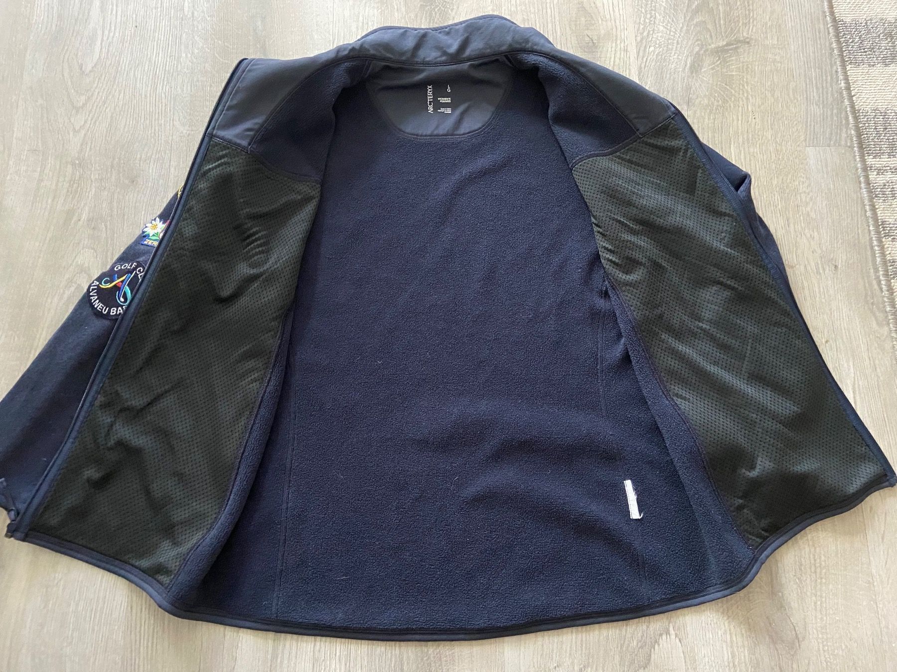 Arcteryx Jacken: arc'teryx cardigan Taille L-M – Gebraucht aus Montreux von Perledor 6